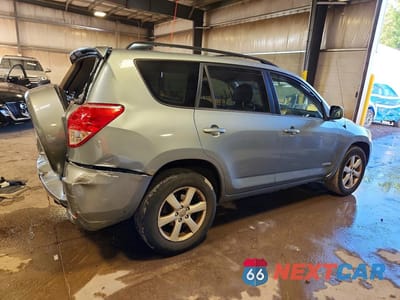 Trzecie zdjęcie samochodu z tyłu: 2008 TOYOTA RAV4 LIMITED VIN:JTMBK31V286047182 - miniatura