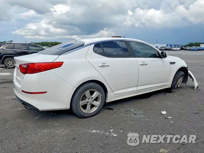 Trzecie zdjęcie samochodu z tyłu: 2015 KIA OPTIMA LX VIN:KNAGM4A75F5649758 - miniatura