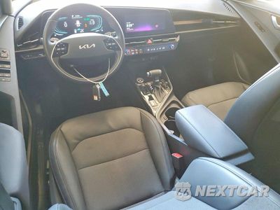 Zdjęcie 8 z 13 samochodu: 2024 KIA NIRO EX VIN:KNDCR3LE4R5178392 - miniatura