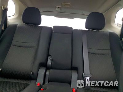 Zdjęcie 10 z 13 samochodu: 2018 NISSAN ROGUE SV VIN:KNMAT2MV6JP620700 - miniatura