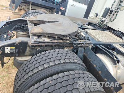 Zdjęcie 12 z 12 samochodu: 2019 PETERBILT 579 SEMI TRUCK VIN:1XPBA48X4KD478611 - miniatura