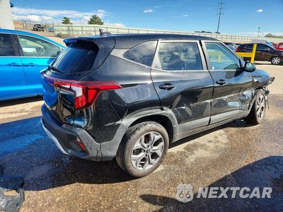 Trzecie zdjęcie samochodu z tyłu: 2026 KIA SELTOS LX VIN:KNDEP2AA2T7884720 - miniatura