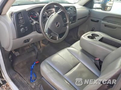 Zdjęcie 8 z 12 samochodu: 2010 GMC SIERRA C3500 FLAT BED TRUCK VIN:1GD6C2BK9AF122443 - miniatura