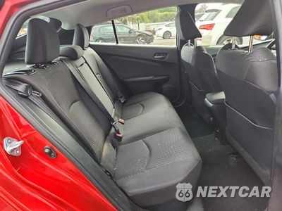Zdjęcie 10 z 12 samochodu: 2016 TOYOTA PRIUS TWO VIN:JTDKBRFU0G3526039 - miniatura
