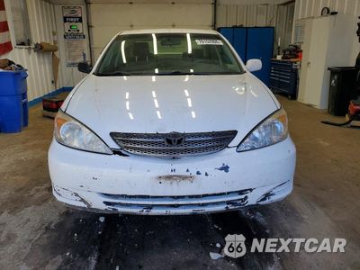 Piąte zdjęcie samochodu w środku: 2002 TOYOTA CAMRY SE VIN:JTDBE32K820053705 - miniatura
