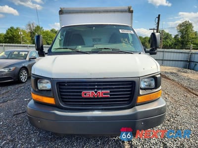 Piąte zdjęcie samochodu w środku: 2012 GMC SAVANA BOX TRUCK VIN:1GDY72BA6C1902050 - miniatura