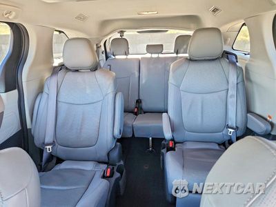 Zdjęcie 10 z 13 samochodu: 2023 TOYOTA SIENNA LIMITED 7-PASSENGER VIN:5TDZRKEC8PS160162 - miniatura