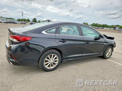 Trzecie zdjęcie samochodu z tyłu: 2018 HYUNDAI SONATA SE VIN:5NPE24AF0JH719604 - miniatura
