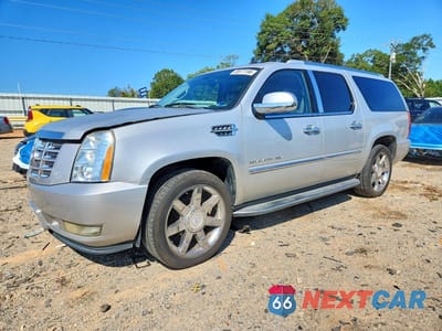 2011 CADILLAC ESCALADE ESV LUXURY 1GYS4HEF5BR139249 - główne zdjęcie licytacji z USA - miniatura