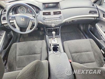 Zdjęcie 8 z 12 samochodu: 2010 HONDA ACCORD EX VIN:1HGCP2F78AA181905 - miniatura