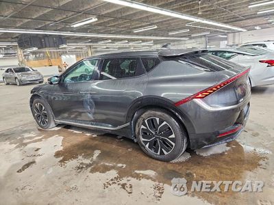 Drugie zdjęcie samochodu z przodu: 2023 KIA EV6 WIND VIN:KNDC34LAXP5612171 - miniatura