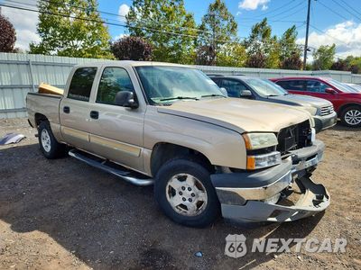 Czwarte zdjęcie samochodu z boku: 2005 CHEVROLET SILVERADO K1500 VIN:2GCEK13T151106853 - miniatura