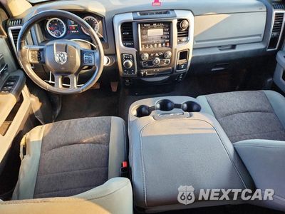 Zdjęcie 8 z 13 samochodu: 2014 RAM 1500 SLT VIN:1C6RR7GT8ES218194 - miniatura