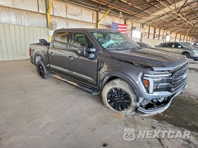 Czwarte zdjęcie samochodu z boku: 2025 FORD F150 LARIAT VIN:1FTFW5LD3SFB09346 - miniatura