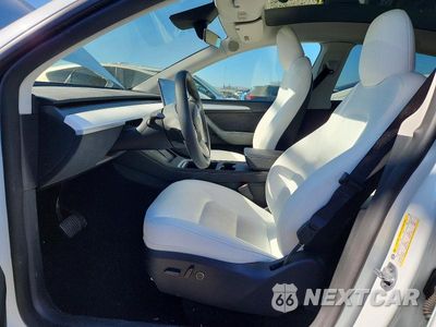 Zdjęcie 7 z 14 samochodu: 2024 TESLA MODEL Y VIN:7SAYGAEE6RF152794 - miniatura