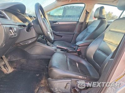 Zdjęcie 7 z 12 samochodu: 2013 VOLKSWAGEN JETTA TDI VIN:3VWLL7AJ5DM394437 - miniatura