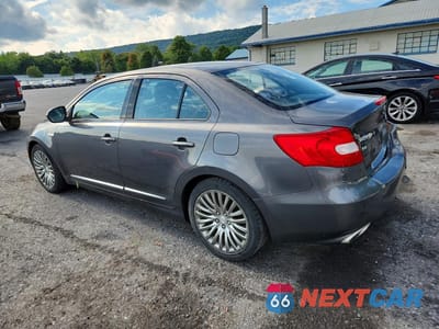 Drugie zdjęcie samochodu z przodu: 2010 SUZUKI KIZASHI GTS VIN:JS2RF9A52A6100643 - miniatura