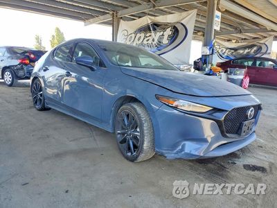 Czwarte zdjęcie samochodu z boku: 2019 MAZDA 3 PREMIUM VIN:JM1BPANMXK1132024 - miniatura