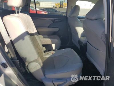 Zdjęcie 11 z 14 samochodu: 2020 TOYOTA HIGHLANDER HYBRID PLATINUM VIN:5TDEBRCH5LS005086 - miniatura