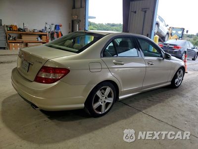 Trzecie zdjęcie samochodu z tyłu: 2011 MERCEDES-BENZ C 300 4MATIC VIN:WDDGF8BB8BR178091 - miniatura