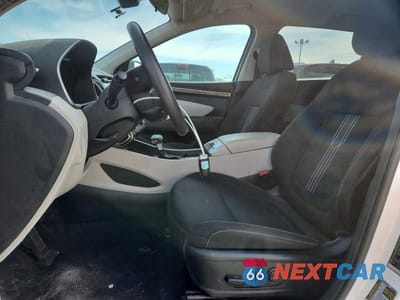 Zdjęcie 7 z 13 samochodu: 2023 HYUNDAI TUCSON SEL VIN:5NMJB3AE7PH246516 - miniatura