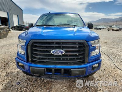 Piąte zdjęcie samochodu w środku: 2017 FORD F150 SUPERCREW VIN:1FTEW1EG8HKD54204 - miniatura