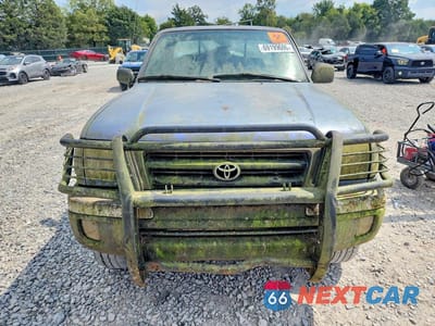 Piąte zdjęcie samochodu w środku: 2000 TOYOTA TACOMA BASE VIN:4TAPM62NXYZ574297 - miniatura