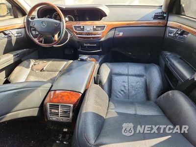 Zdjęcie 8 z 12 samochodu: 2007 MERCEDES-BENZ S 550 VIN:WDDNG71X17A061812 - miniatura