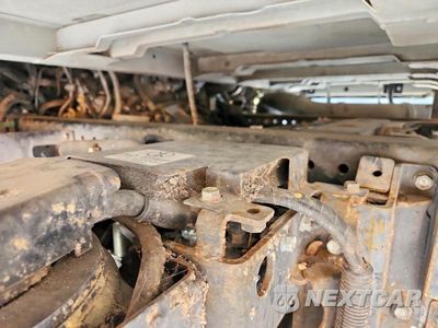 Zdjęcie 12 z 13 samochodu: 2018 ISUZU NPR HD DUMP TRUCK VIN:JALC4J162J7008862 - miniatura
