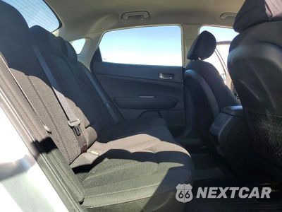 Zdjęcie 10 z 12 samochodu: 2019 KIA OPTIMA LX VIN:5XXGT4L35KG347408 - miniatura
