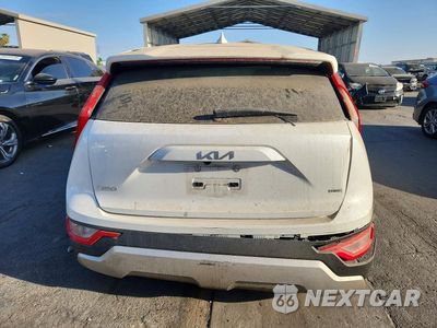 Zdjęcie 6 z 13 samochodu: 2023 KIA NIRO LX VIN:KNDCP3LE5P5089921 - miniatura