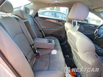 Zdjęcie 10 z 12 samochodu: 2013 HYUNDAI SONATA HYBRID VIN:KMHEC4A41DA088607 - miniatura