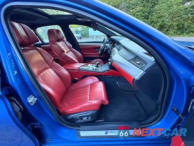 Zdjęcie 7 z 14 samochodu: 2013 BMW M5 VIN:WBSFV9C50DD096758 - miniatura