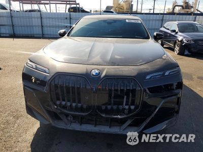 Piąte zdjęcie samochodu w środku: 2025 BMW 740 I VIN:WBA23EH09SCV64486 - miniatura