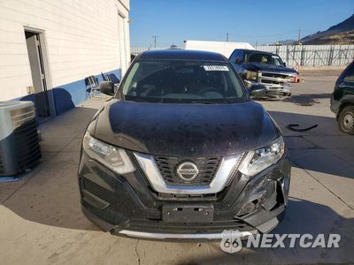 Piąte zdjęcie samochodu w środku: 2019 NISSAN ROGUE S VIN:5N1AT2MVXKC787176 - miniatura