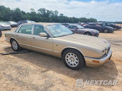 Czwarte zdjęcie samochodu z boku: 1998 JAGUAR XJ8 L VIN:SAJHX6246WC842965 - miniatura