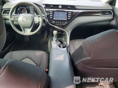 Zdjęcie 8 z 12 samochodu: 2019 TOYOTA CAMRY LE VIN:4T1B11HK5KU796849 - miniatura
