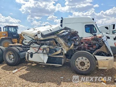 Zdjęcie 12 z 12 samochodu: 2016 FREIGHTLINER CASCADIA 125 SEMI TRUCK VIN:1FUJGEBG2GLHA7060 - miniatura