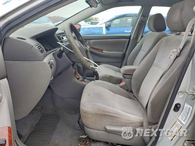 Zdjęcie 7 z 12 samochodu: 2005 TOYOTA COROLLA LE VIN:1NXBR32E95Z387104 - miniatura