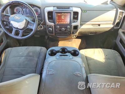 Zdjęcie 8 z 13 samochodu: 2014 RAM 1500 SLT VIN:1C6RR6LT3ES455787 - miniatura