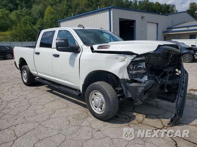 Czwarte zdjęcie samochodu z boku: 2024 RAM 2500 TRADESMAN VIN:3C6UR5CJ9RG282163 - miniatura