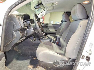 Zdjęcie 7 z 12 samochodu: 2022 TOYOTA TACOMA SR VIN:3TYRX5GN0NT060905 - miniatura