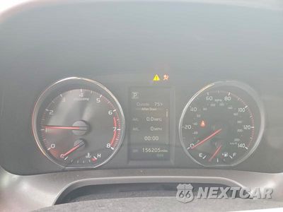 Zdjęcie 9 z 13 samochodu: 2018 TOYOTA RAV4 SE VIN:JTMNFREV1JD125371 - miniatura