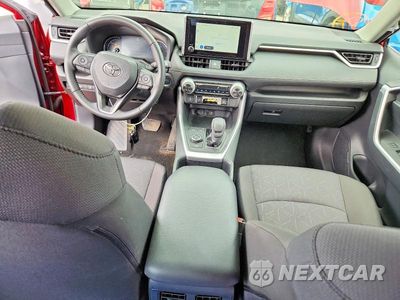 Zdjęcie 8 z 13 samochodu: 2025 TOYOTA RAV4 HYBRID XLE VIN:JTMRWRFV7SD303057 - miniatura
