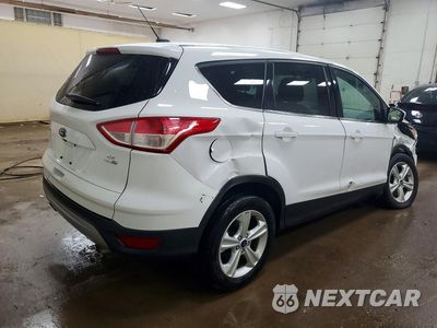 Trzecie zdjęcie samochodu z tyłu: 2016 FORD ESCAPE SE VIN:1FMCU9GXXGUB06298 - miniatura