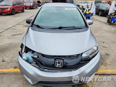 Piąte zdjęcie samochodu w środku: 2017 HONDA FIT LX VIN:JHMGK5H57HS020346 - miniatura