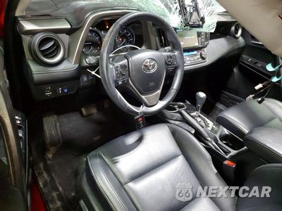 Zdjęcie 8 z 14 samochodu: 2017 TOYOTA RAV4 LIMITED VIN:JTMDFREV5HJ168845 - miniatura