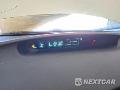 Zdjęcie 12 z 13 samochodu: 2013 TOYOTA PRIUS THREE VIN:JTDKN3DU4D5566891 - miniatura