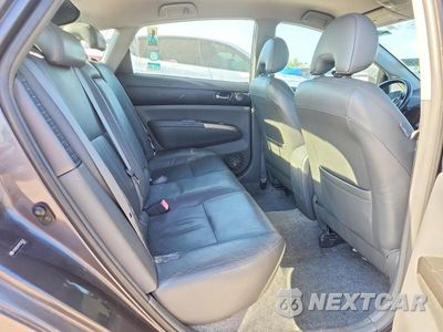 Zdjęcie 10 z 13 samochodu: 2009 TOYOTA PRIUS TOURING VIN:JTDKB20U993529525 - miniatura