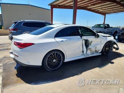 Trzecie zdjęcie samochodu z tyłu: 2021 MERCEDES-BENZ CLA 250 VIN:W1K5J4GB8MN163317 - miniatura